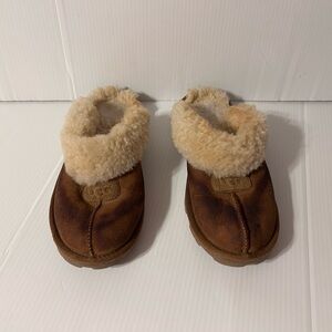 UGG lined-sheepskin brown slipper women size 9